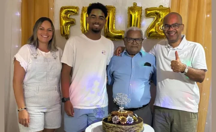 Ricardo com o pai, Reginaldo, o filho Martin Luther King e a esposa Cláudia