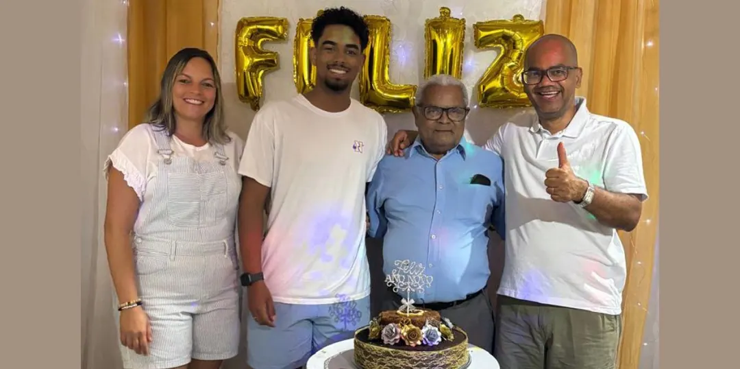 Ricardo com o pai, Reginaldo, o filho Martin Luther King e a esposa Cláudia