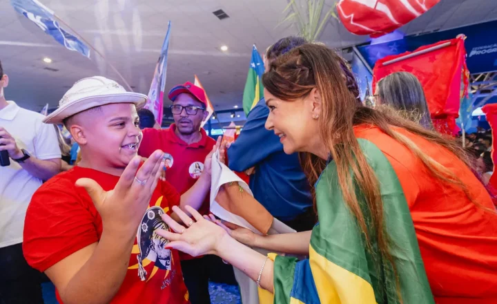 Candisse Carvalho em agenda política em Sergipe
