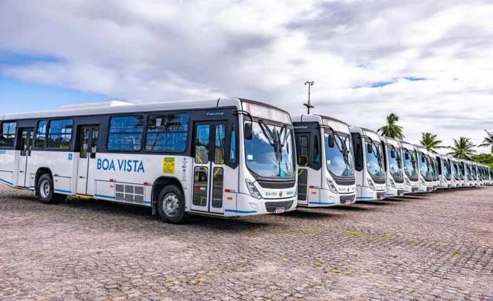 Ônibus da Viação Boa Vista apresentados para a operação do transporte coletivo de Aracaju