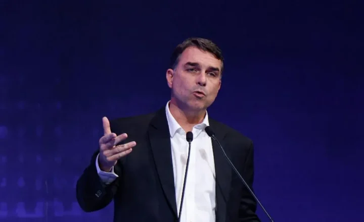 O senador e candidato à Presidência Flávio Bolsonaro (PL)