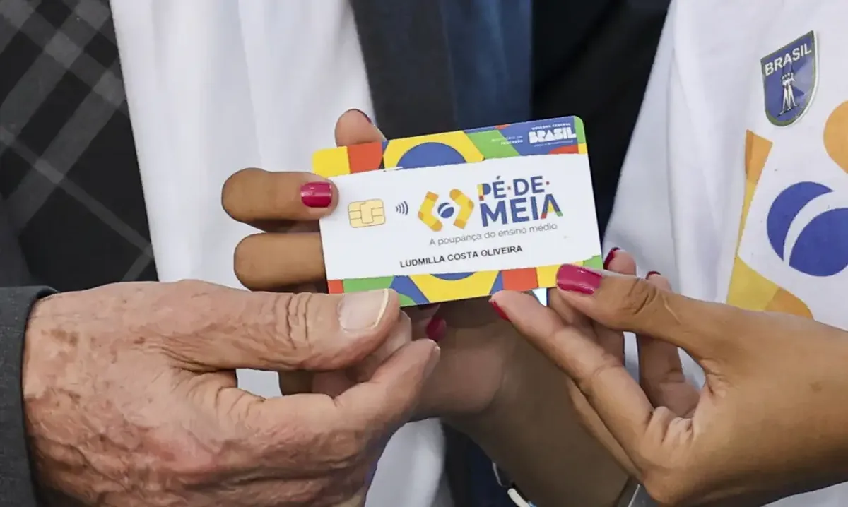 Pé-de-Meia: nascidos em novembro e dezembro recebem parcela de R$ 200