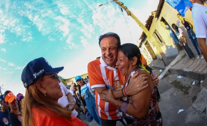 André Moura lota ruas de Socorro e fortalece campanha ao Senado com festa no Mutirão