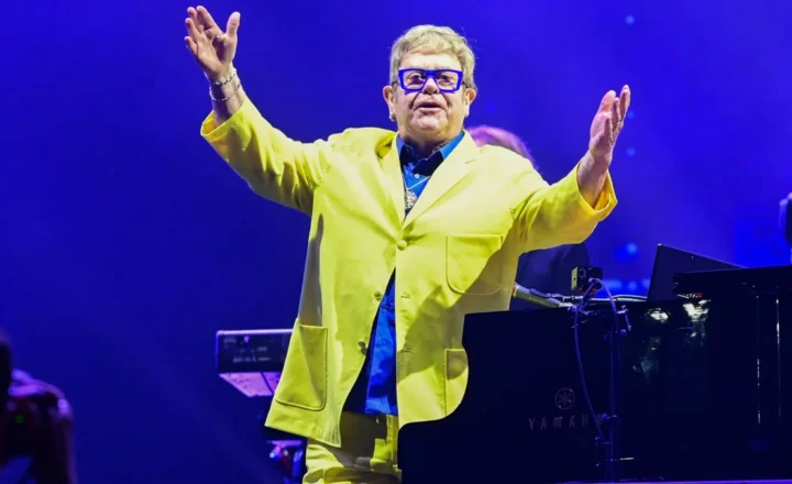Aos 79 anos, Elton John esquece aposentadoria em show no Rock in Rio com baladas imbatíveis - G1