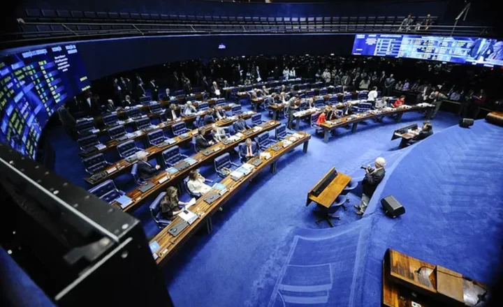 Fim da escala 6x1 e PEC da Segurança Pública vão ser analisadas na CCJ do Senado nesta quarta