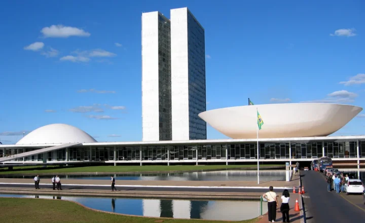 Congresso deve votar hoje MP do fim da “taxa das blusinhas”