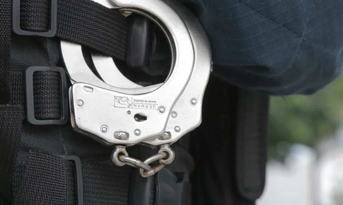 HOMEM COM MANDADO POR ESTUPRO DE VULNERÁVEL É PRESO EM ARACAJU