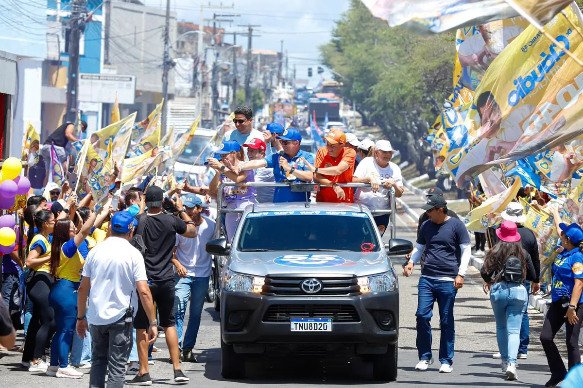 Lula e Flávio mobilizam apoiadores em Aracaju no último domingo antes do primeiro turno