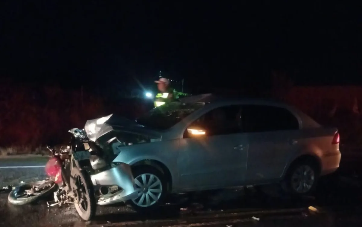 MOTOCICLISTA MORRE APÓS COLISÃO COM CARRO EM FEIRA NOVA