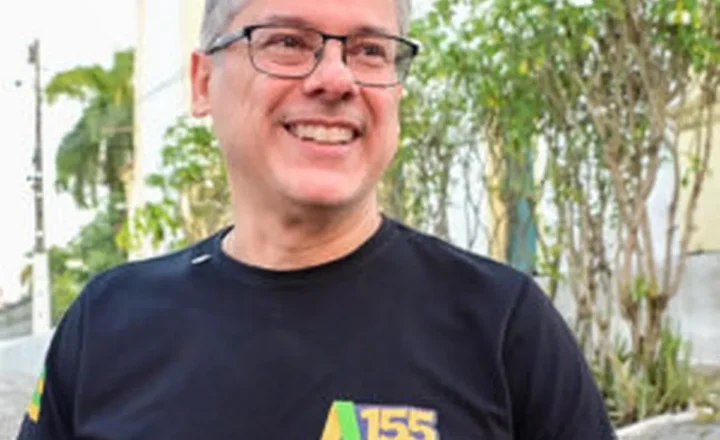 PISADINHA REÚNE FÁBIO HENRIQUE E MORADORES NO SÃO CARLOS