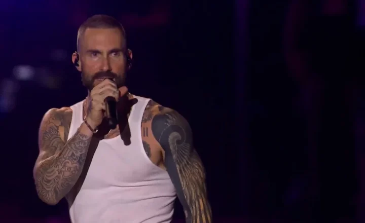 Web baba pelo vocalista do Maroon 5 no Rock in Rio: 'Adam Levine, como sempre, sendo um grande gostoso' - Gshow