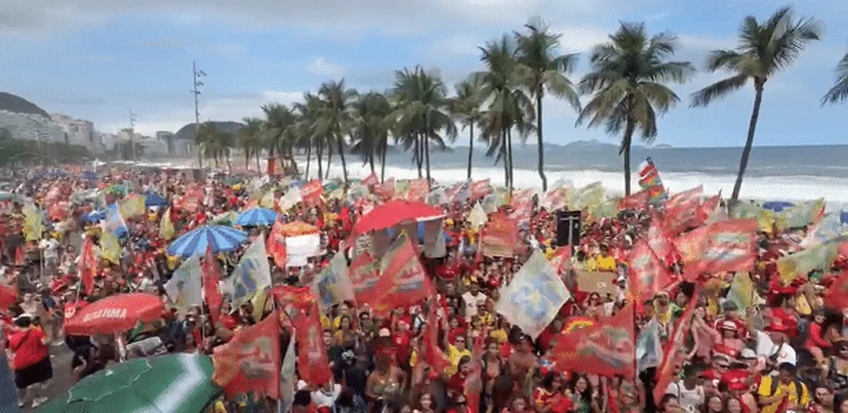 Multidão faz ato pró-Lula em Brasília; no Rio, artistas puxam manifestação - UOL Notícias