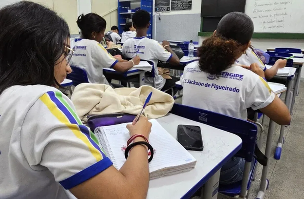 Calendário escolar de Sergipe é reorganizado após greve e aulas podem seguir até janeiro de 2027