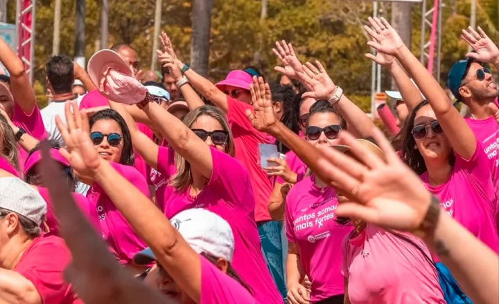 Circuito Rosa leva saúde e conscientização do câncer de mama em Aracaju