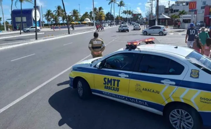 Em Aracaju, SMTT orienta condutores durante eventos esportivos e religiosos neste fim de semana