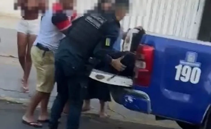 HOMEM É MORTO A TIROS PERTO DE COMÍCIO ELEITORAL EM ARACAJU