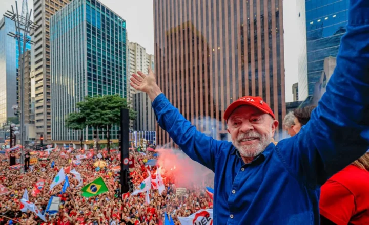 Lula é reeleito presidente do Brasil