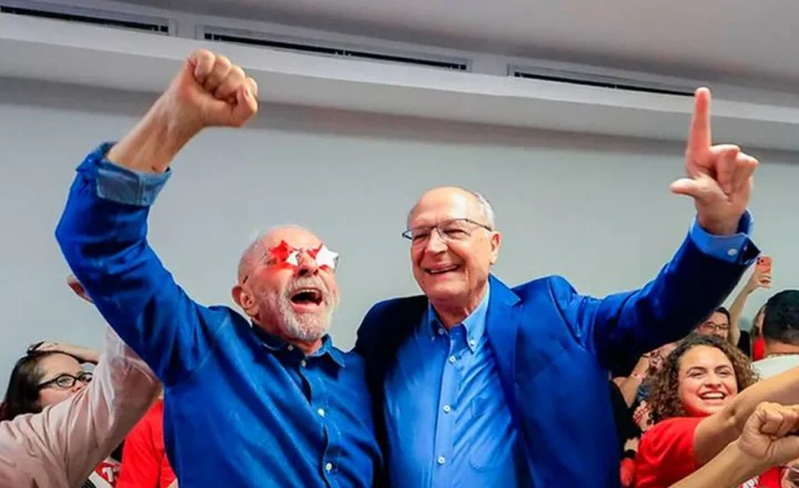 Com virada histórica, Lula é eleito presidente do Brasil pela quarta vez - Senado