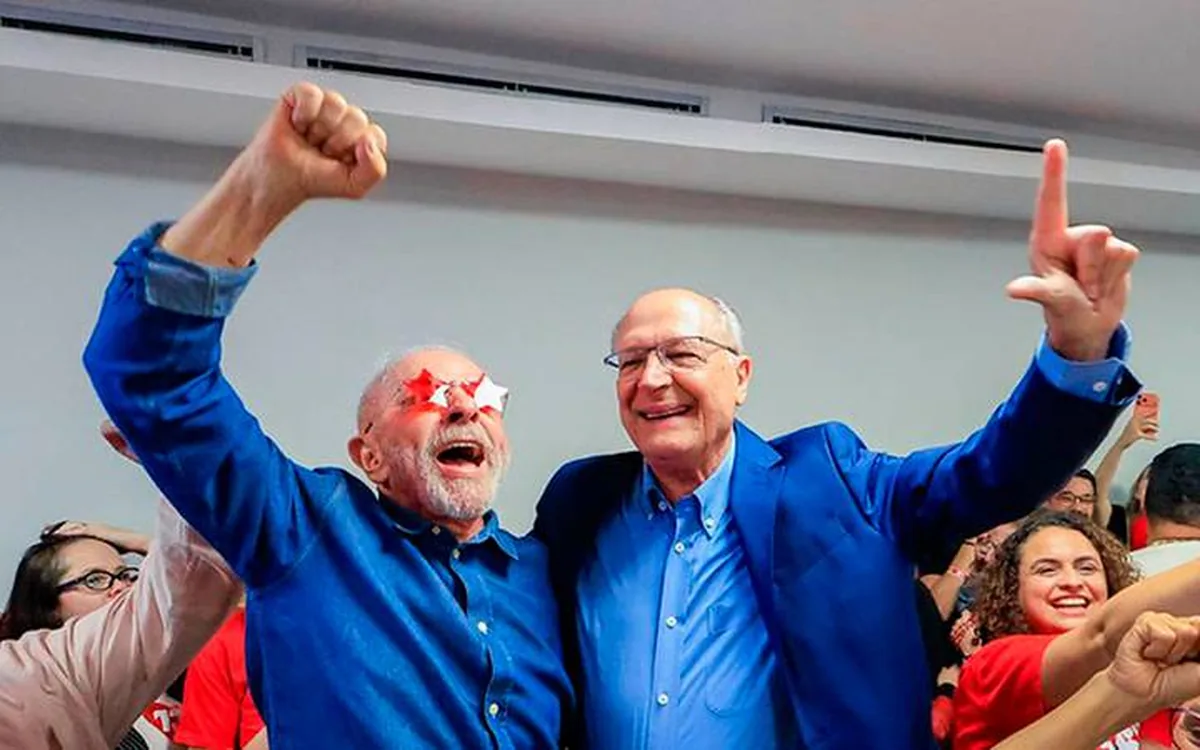 Com virada histórica, Lula é eleito presidente do Brasil pela quarta vez - Senado