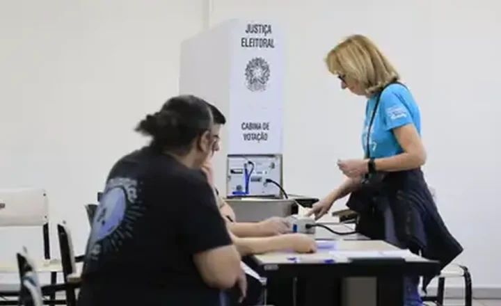 São Paulo (SP), 04/10/2026- Início das votações na UNIP Vergueiro. Foto: Paulo Pinto/Agência Brasil