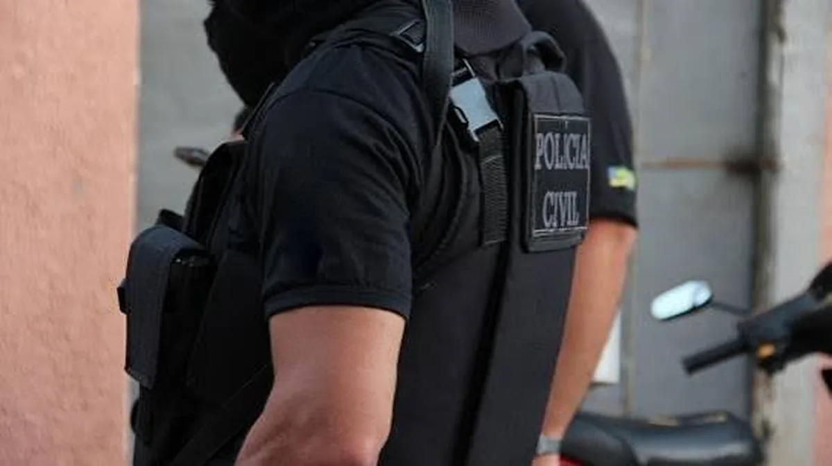 Polícia Civil cumpre mandados contra investigado por roubos em Aracaju