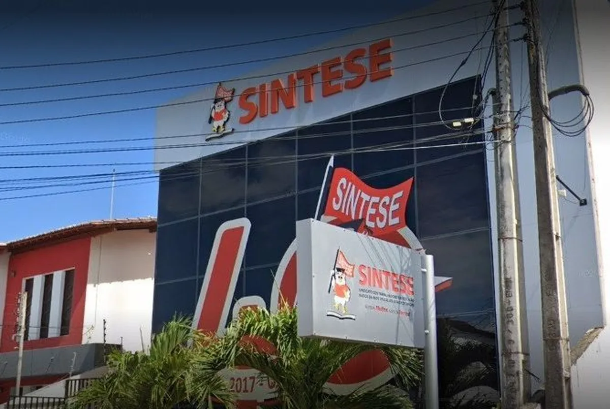 Professores da rede estadual de Sergipe suspendem greve após assembleia