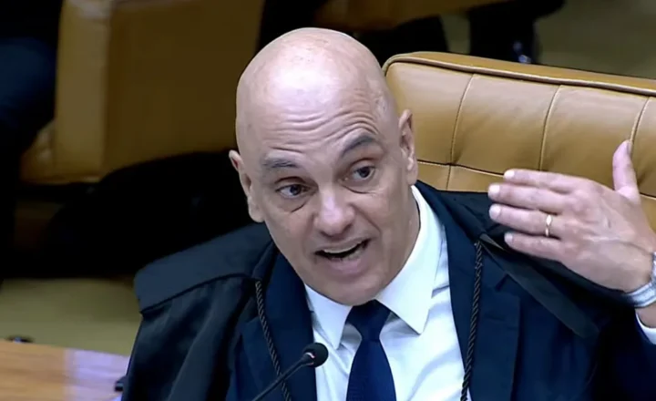 O recado dos ministros do STF para campanha de Flávio Bolsonaro sobre impeachment de Moraes - O GLOBO