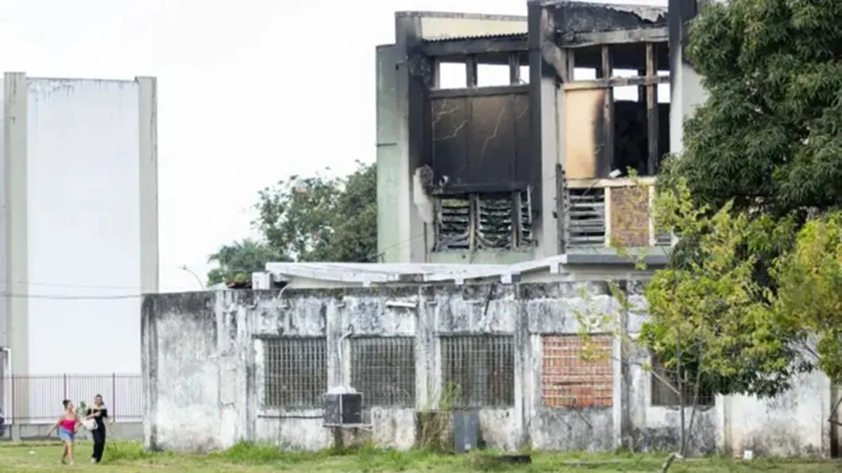 O que se sabe sobre os três incêndios que aconteceram na UFPE em oito dias - G1