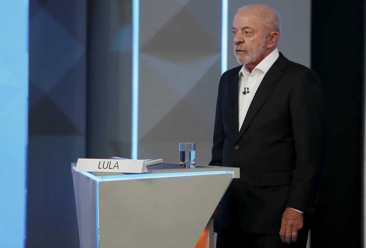 Lula e o PT votaram contra a Constituição de 1988? Entenda o tema citado por Flávio Bolsonaro em debate da TV Globo - O GLOBO